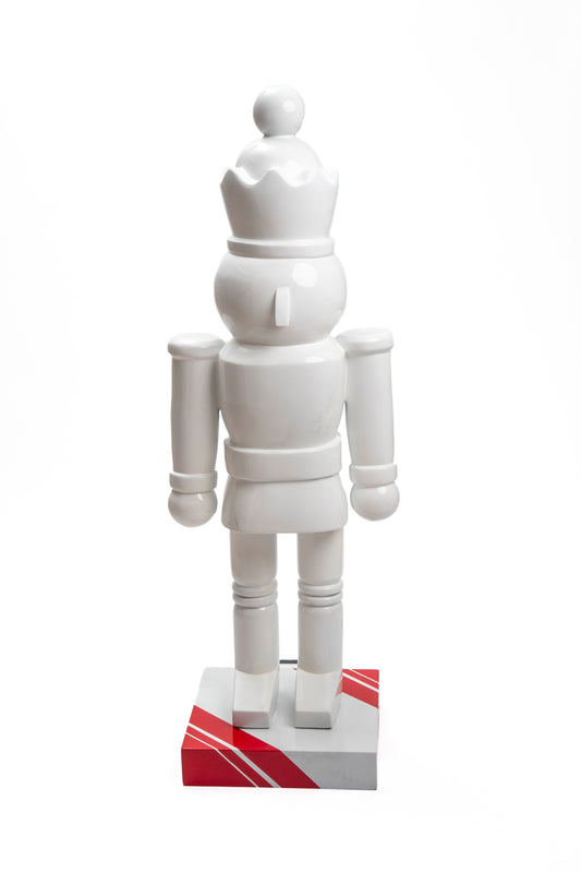 Cascanueces Blanco Gigante con Base de Rayas Rojas