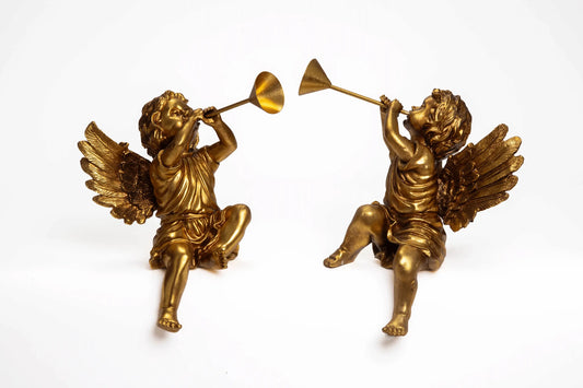 Set de 2 Figuras de Querubines Sentados con Trompeta en Dorado