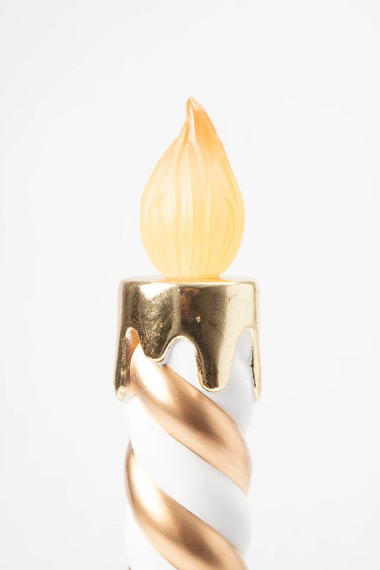 Vela LED Decorativa de Resina en Candelabro Dorado