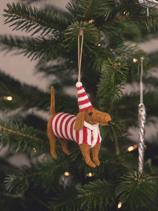 Ornamento Navideño Perro Salchicha de Fieltro