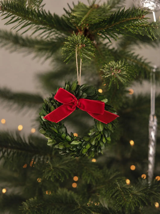 Ornamento Navideño Mini Corona Verde con Moño Rojo 13cm